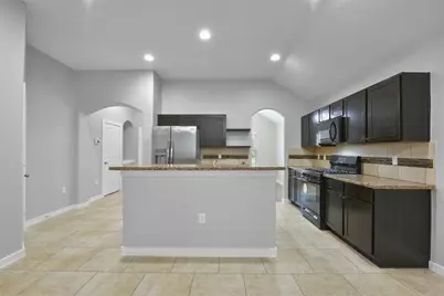 6911 Rosemont Court, Rosharon, TX 77583 - Photo 13