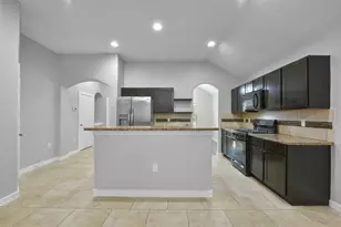 6911 Rosemont Ct, Rosharon, TX 77583 - Photo 13