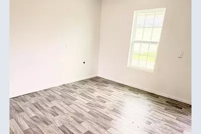 335 Delaware Street, Houston, TX 77029 - Photo 5