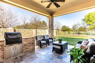 119 Lake View Loop, Fulshear, TX 77441 - Photo 5
