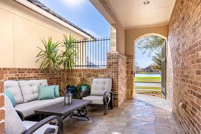 119 Lake View Loop, Fulshear, TX 77441 - Photo 9