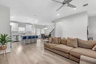 8407 James Franklin St, Houston, TX 77088 - Photo 11