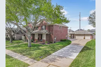 2835 Fairway Drive, Friendswood, TX 77546 - Photo 1