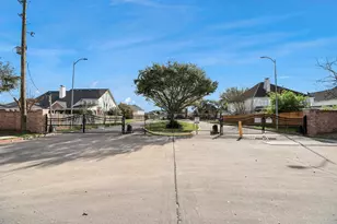 12219 Shady Downs Dr, Houston, TX 77082 - Photo 49