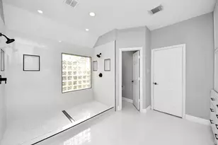 12219 Shady Downs Dr, Houston, TX 77082 - Photo 33