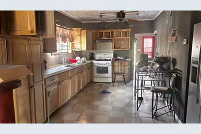 2208 19th Street, Port Arthur, TX 77640 - Photo 5