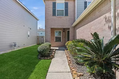 6615 Green Pear Lane, Houston, TX 77049 - Photo 3