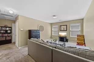 6615 Green Pear Ln, Houston, TX 77049 - Photo 19