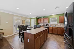 6615 Green Pear Ln, Houston, TX 77049 - Photo 5