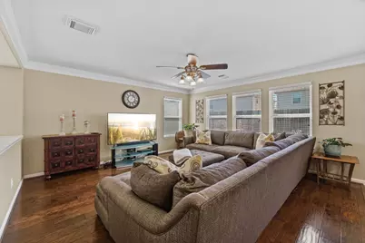 6615 Green Pear Lane, Houston, TX 77049 - Photo 9
