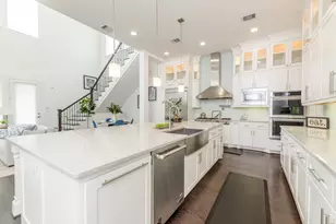15323 Oyster Creek Ln SE, Sugar Land, TX 77478 - Photo 11