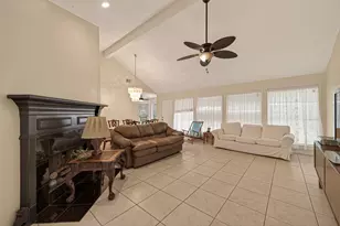 8203 Paddington Pl Dr, Houston, TX 77083 - Photo 7