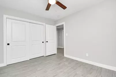 9726 Springmont Drive, Houston, TX 77080 - Photo 31