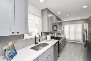 9726 Springmont Dr, Houston, TX 77080 - Photo 21