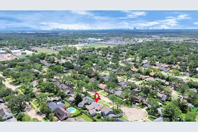 9726 Springmont Drive, Houston, TX 77080 - Photo 41