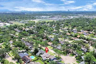 9726 Springmont Dr, Houston, TX 77080 - Photo 41