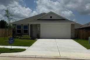 401 Monarch Trl, Huntsville, TX 77320 - Photo 1