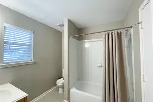 2642 Skyview Ridge Ct, Houston, TX 77047 - Photo 19