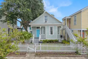 2115 Ave O 1/2, Galveston, TX 77550 - Photo 1