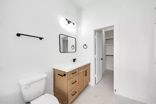 2711 Delano St, Houston, TX 77004 - Photo 39