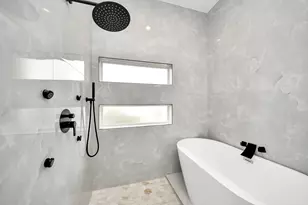 2711 Delano St, Houston, TX 77004 - Photo 41