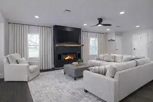 606 E Ahldag Ave, Wharton, TX 77488 - Photo 5