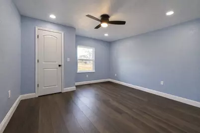 606 E Ahldag Avenue, Wharton, TX 77488 - Photo 21