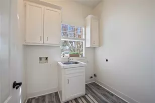 204 Leisure Ln, Friendswood, TX 77546 - Photo 39