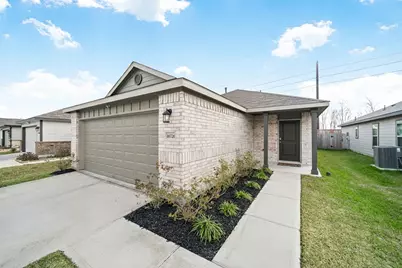 10726 Lavender Cotton Lane, Houston, TX 77016 - Photo 3