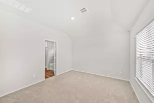 10726 Lavender Cotton Ln, Houston, TX 77016 - Photo 9