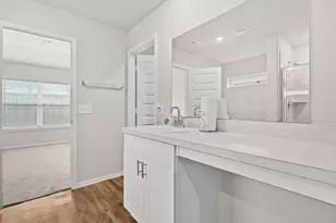 10726 Lavender Cotton Ln, Houston, TX 77016 - Photo 11