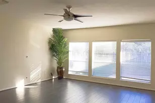 17503 Sunny Trail Ln, Sugar Land, TX 77479 - Photo 3