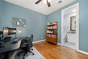 3277 Maxroy St, Houston, TX 77008 - Photo 5