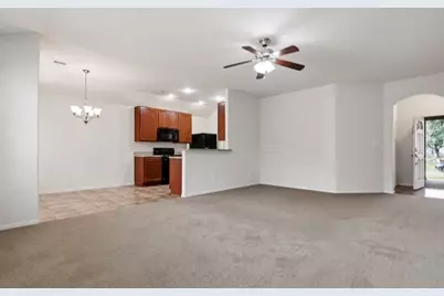 379 Henry Street, Alvin, TX 77511 - Photo 5