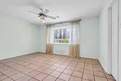 5310 Boyce Springs Drive, Houston, TX 77066 - Photo 15