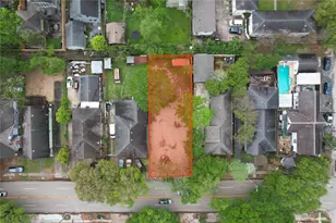 1439 Yale St, Houston, TX 77008 - Photo 1