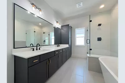 326 Eastwood Street, Houston, TX 77011 - Photo 29