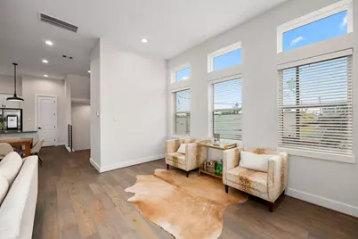 326 Eastwood Street, Houston, TX 77011 - Photo 5