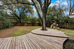 1103 River Glyn Dr, Houston, TX 77063 - Photo 13