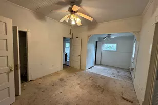 330 N Monroe St, La Grange, TX 78945 - Photo 11