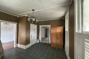 330 N Monroe St, La Grange, TX 78945 - Photo 3