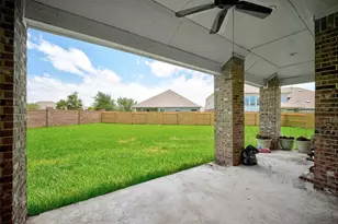 2600 Golden Palms Ln, Texas City, TX 77568 - Photo 33