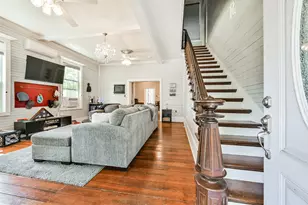 503 W Blum St, Alvin, TX 77511 - Photo 7