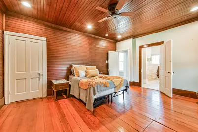503 W Blum Street, Alvin, TX 77511 - Photo 25