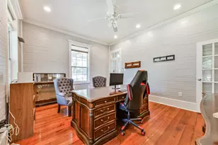 503 W Blum St, Alvin, TX 77511 - Photo 17
