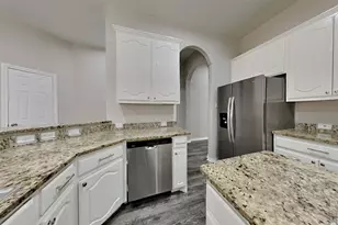 16642 Greenbriar Point Ln, Houston, TX 77095 - Photo 5