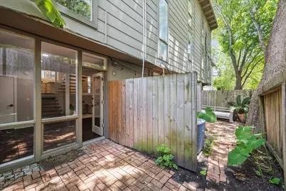 5242 Memorial Drive, Houston, TX 77007 - Photo 13