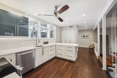 5242 Memorial Drive, Houston, TX 77007 - Photo 7