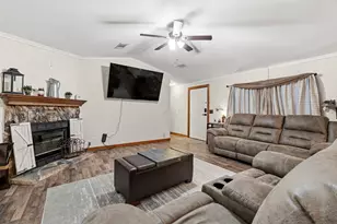 165 Black Walnut, Livingston, TX 77351 - Photo 19