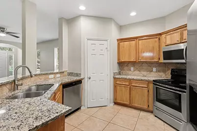 2423 Colonial Springs Lane, Spring, TX 77386 - Photo 9